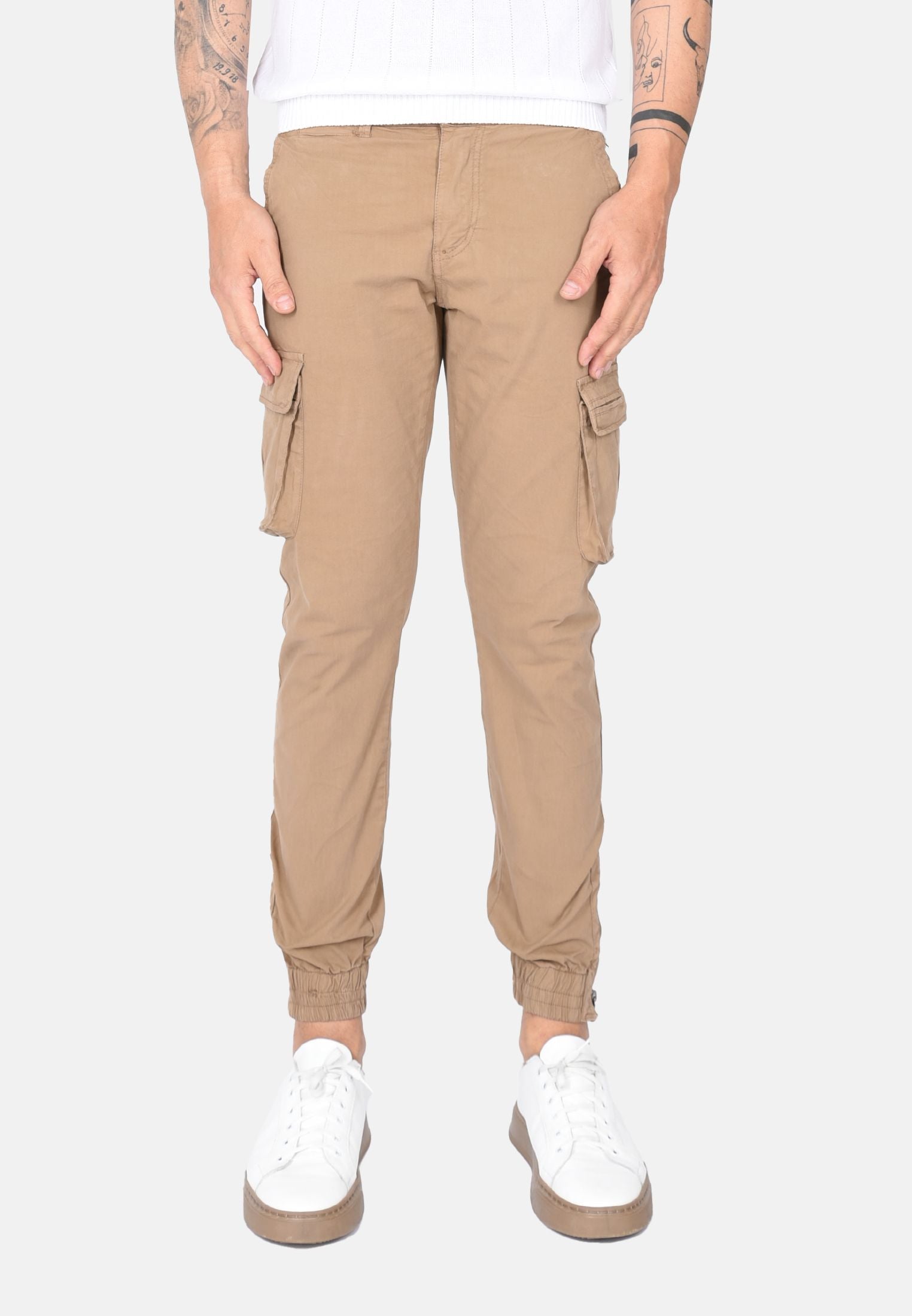 Pantaloni cargo con elastico