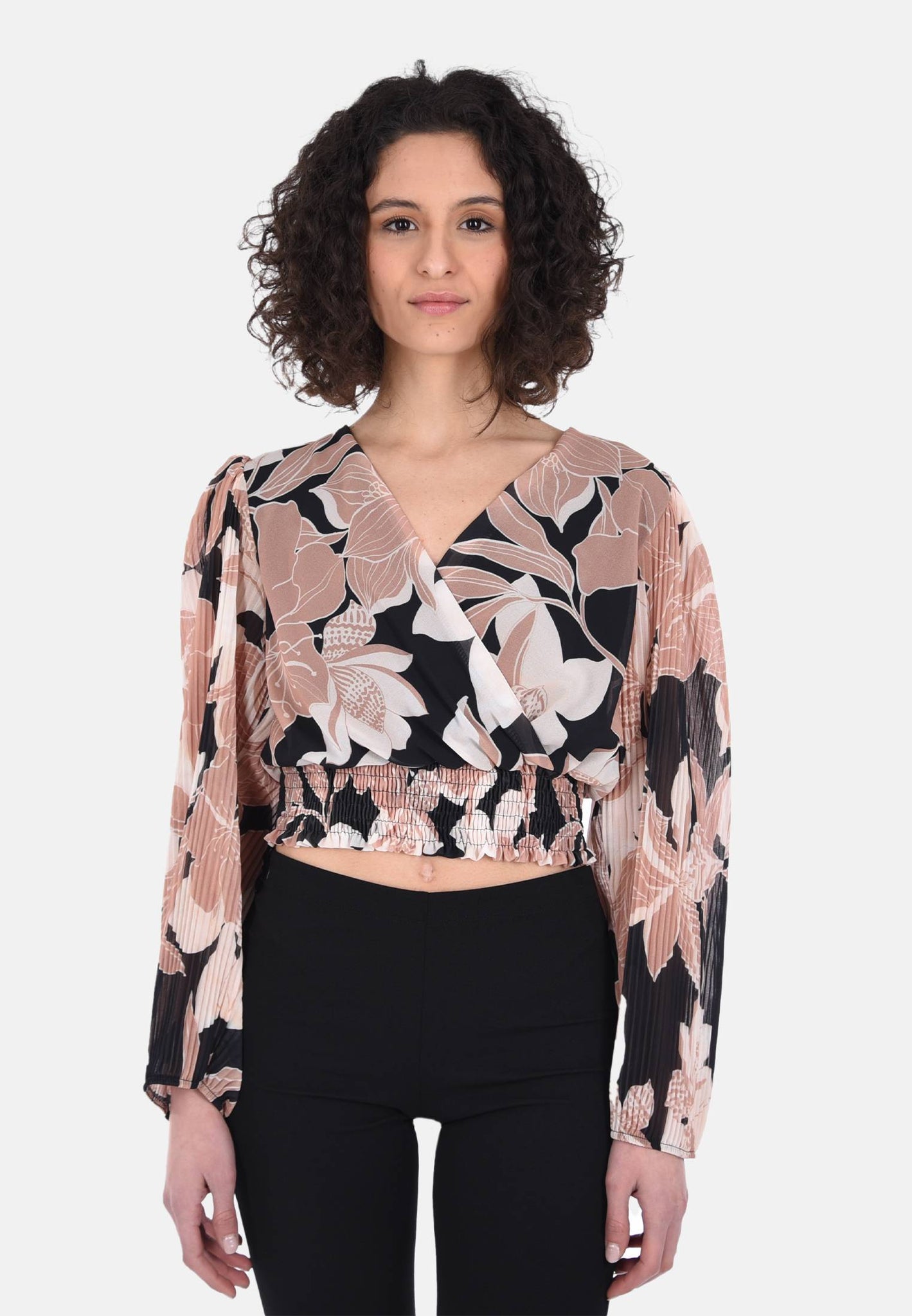 Blouse transparente à motif floral