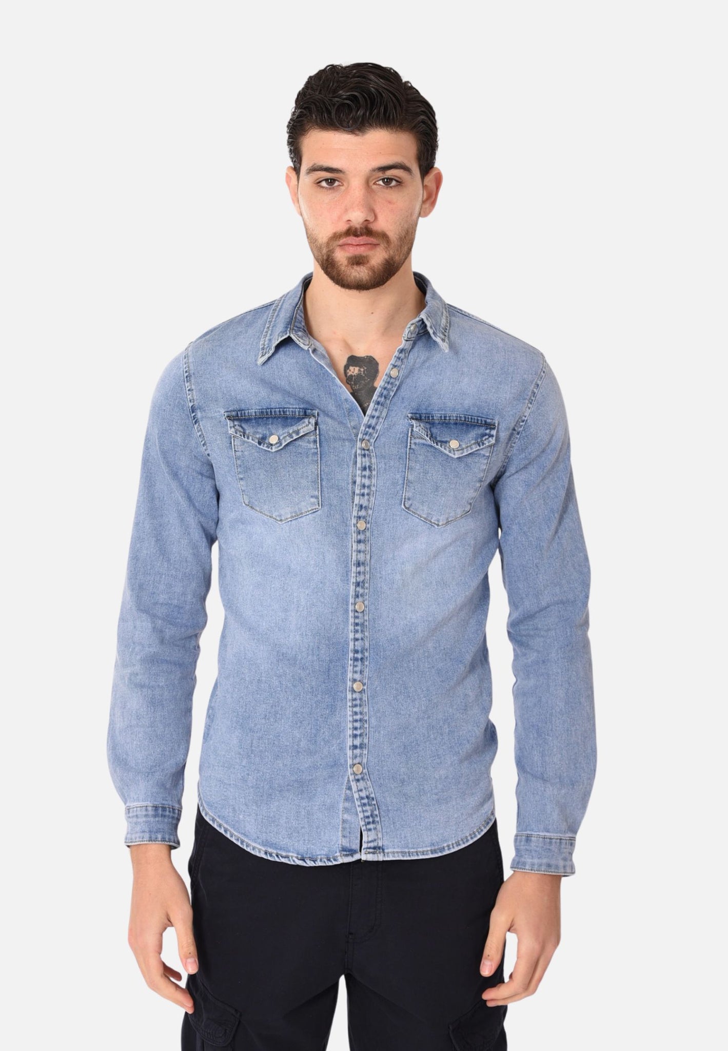 Chemise en jean légèrement délavé