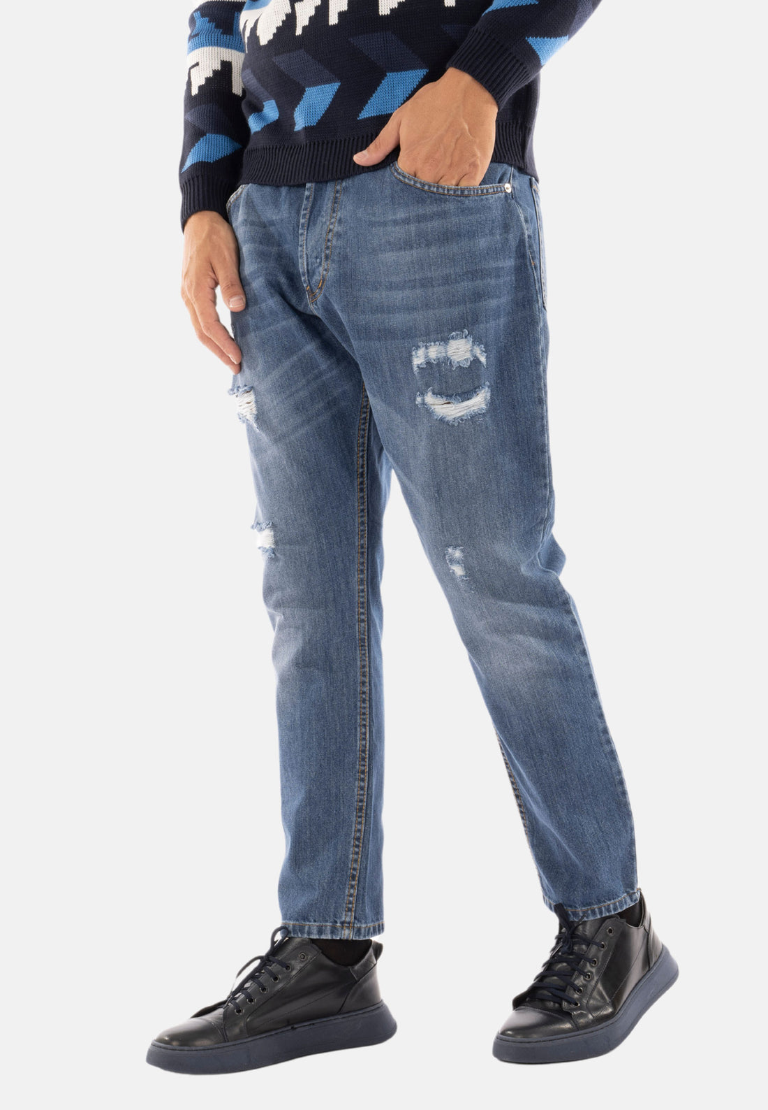 Jeans con strappi lavaggio chiaro