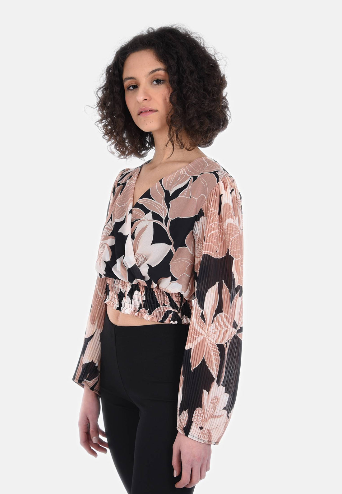 Blusa velata con fantasia floreale