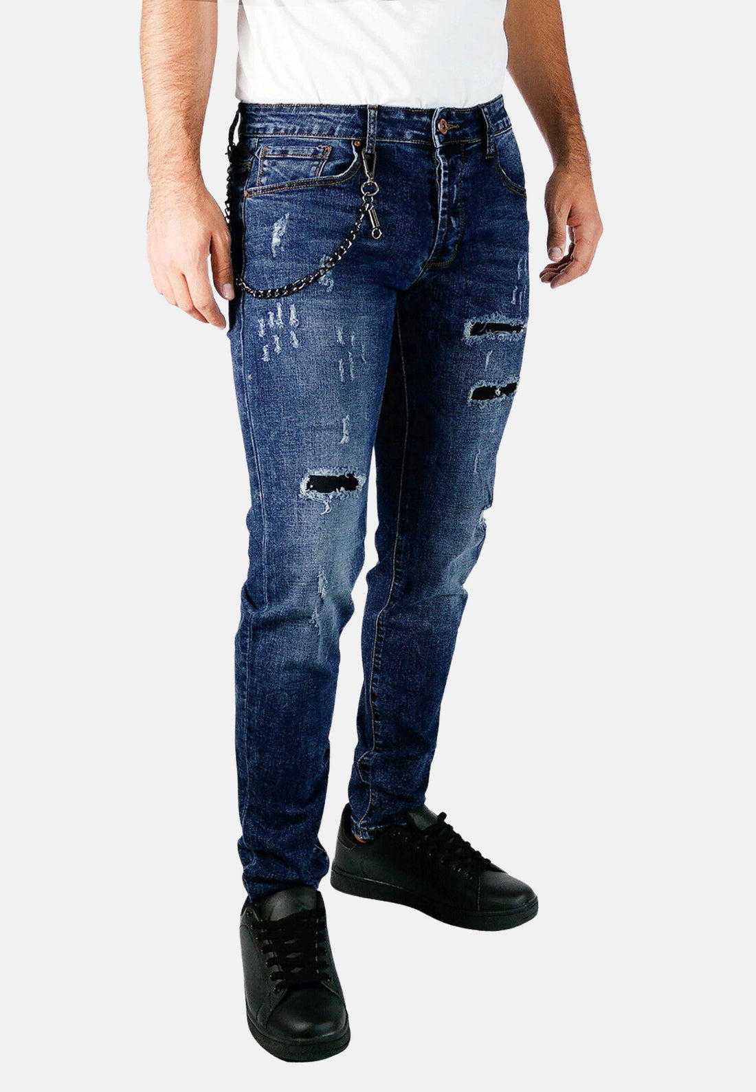 Jeans strappati con catena