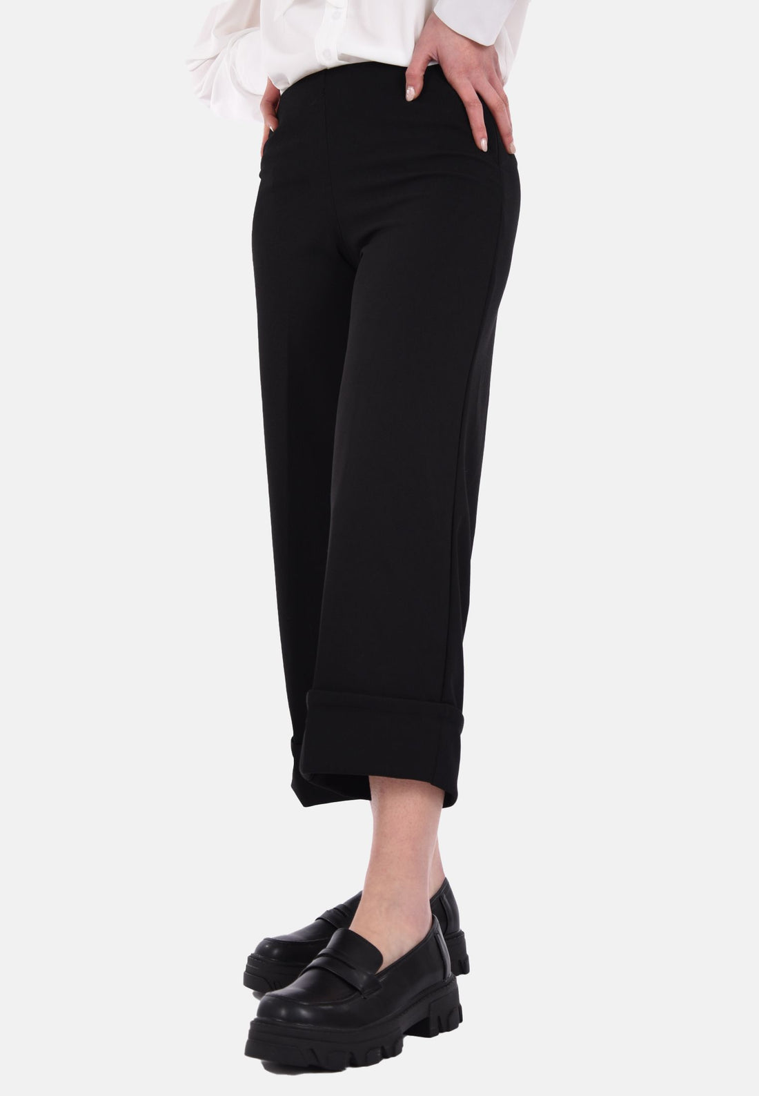 Pantalon court avec revers