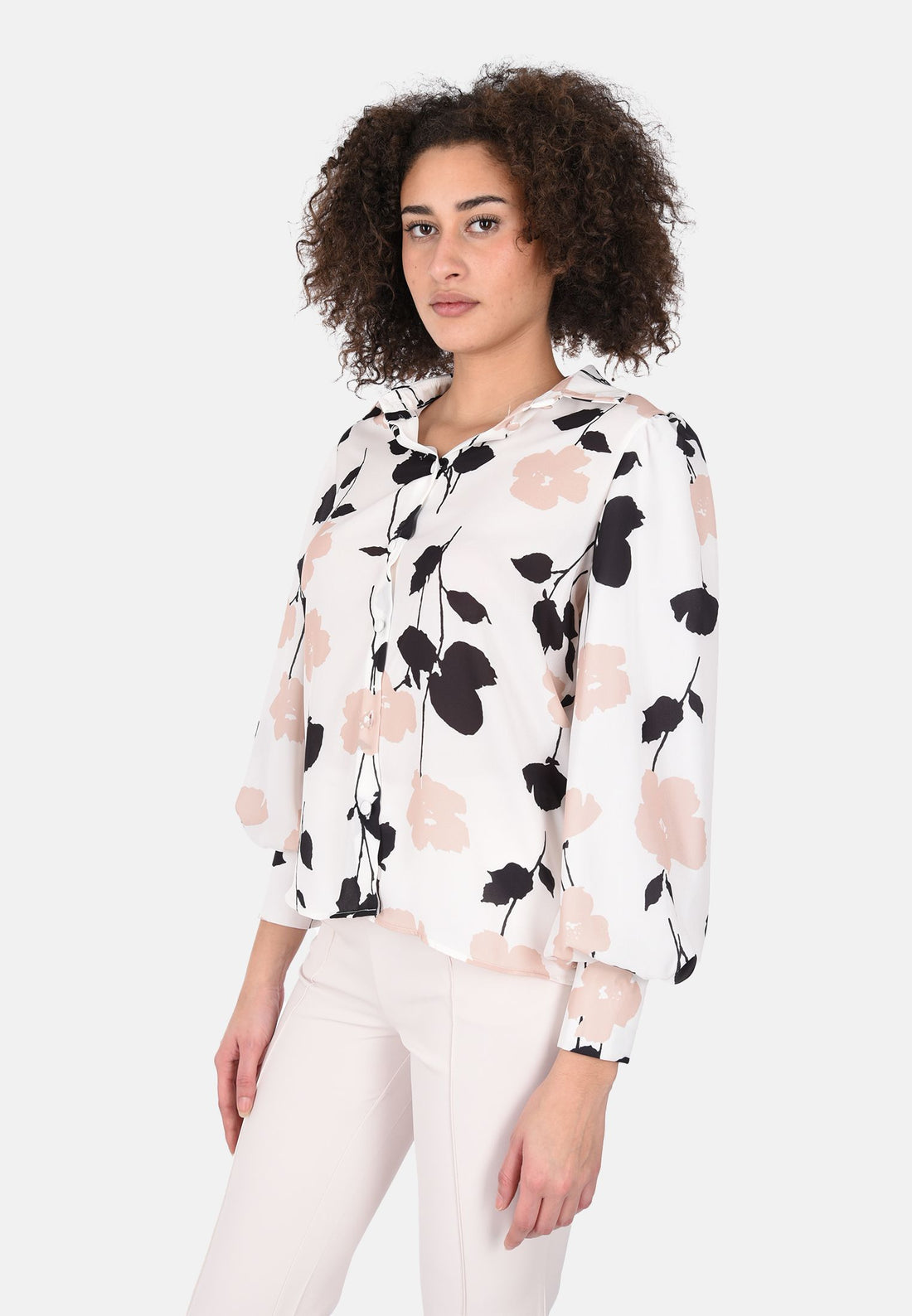 Camicia panna con fiori